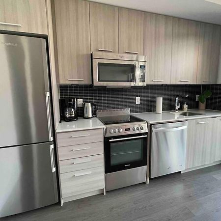 Gorgeous Downtown Condo Toronto Exterior photo